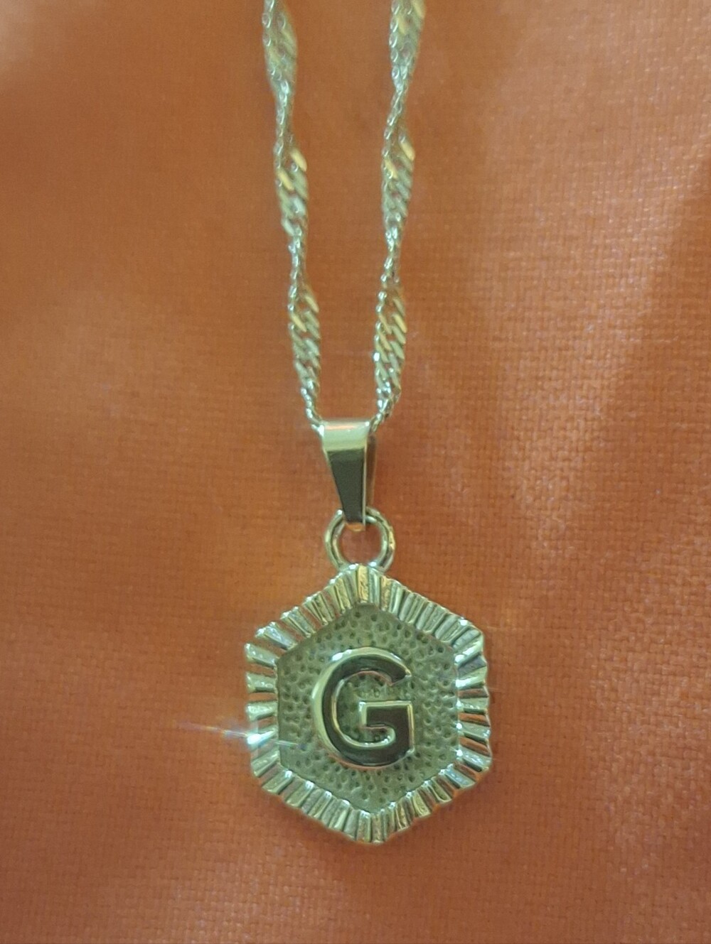 Oak & Ivy Boutique Stainless Gold Tone G Initial Adjustable Necklace NWOT